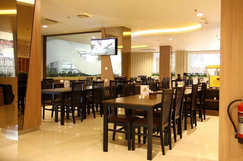 בנדר למפונג Hotel Astoria מראה חיצוני תמונה