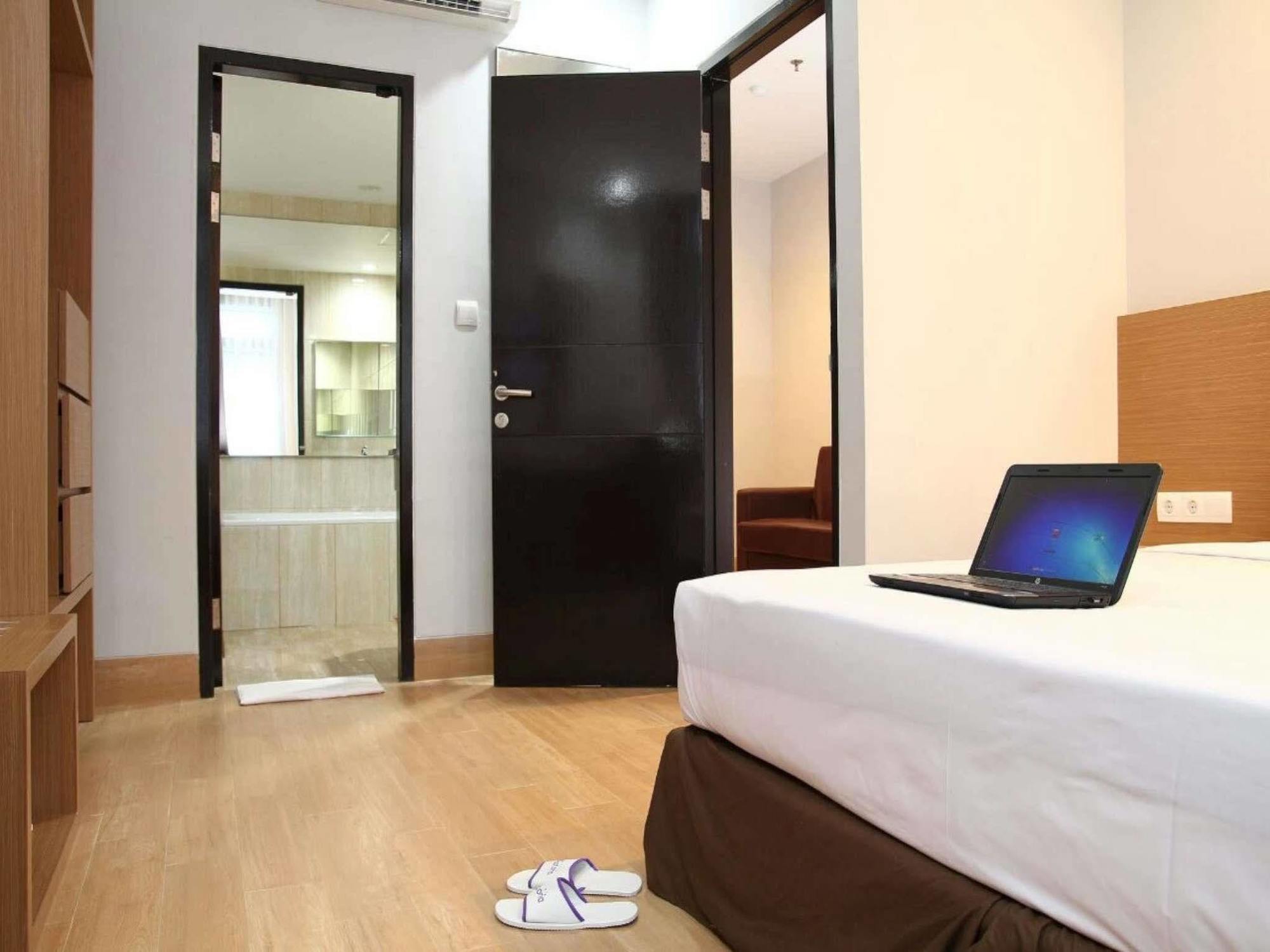 בנדר למפונג Hotel Astoria מראה חיצוני תמונה